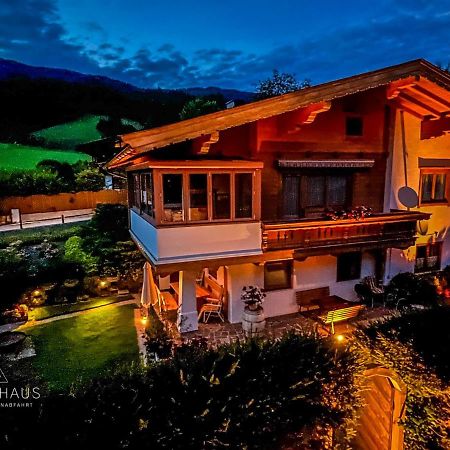 Ferienwohnung An Der Familienabfahrt Brixen im Thale Exterior photo